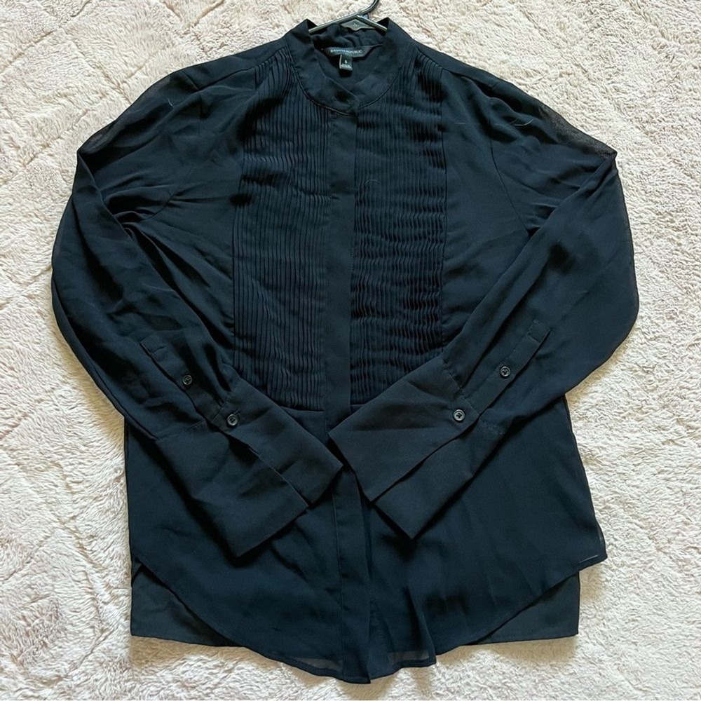 Banana Republic Button Down Sheer‎ Preppy Office Blouse Women's Size S